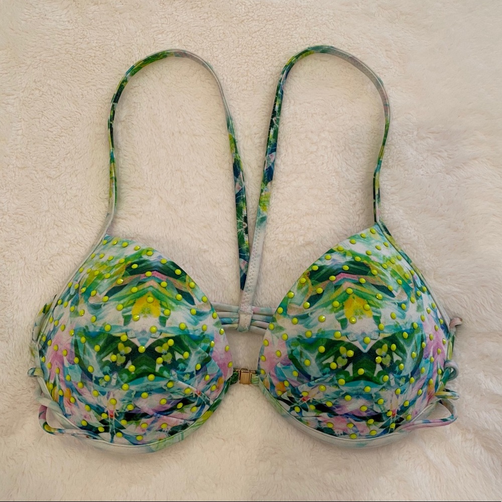 Victoria’s Secret bathing suit top
